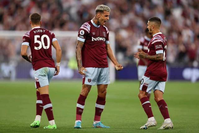 包含曼联前途光明！，阿扎伦卡新星大比分获胜表现突出气势如虹延续的词条-kaiyun体育官网