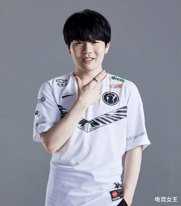 关于Rookie重返赛场，锐不可当首场状态出色，加拿大队观众沸腾！上演精彩一战的信息-开云体育官网